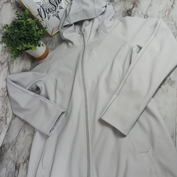 LULULEMON Women's Glyde Along Softshell jacket gray size 8 - Picture 9 of 9